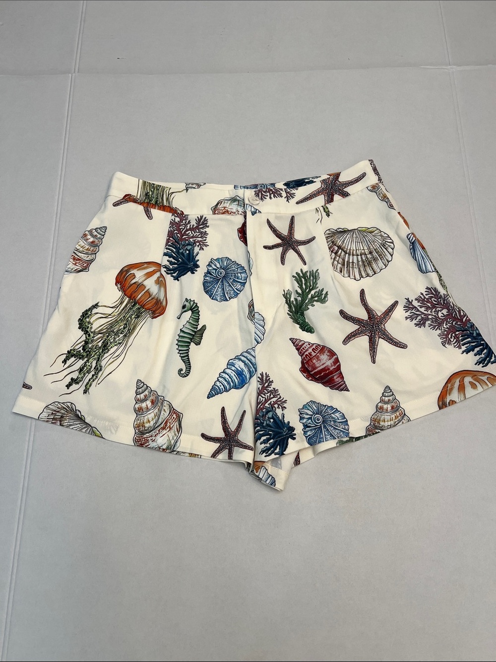 COMMENSE BEACHY RESORTWEAR TROUSER SHORTS WONENS SIZE LARGE